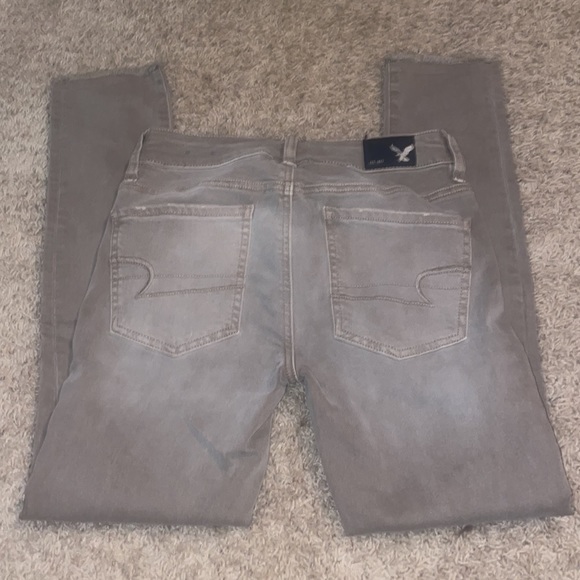 AEO - jeans NWOT - Picture 2 of 2